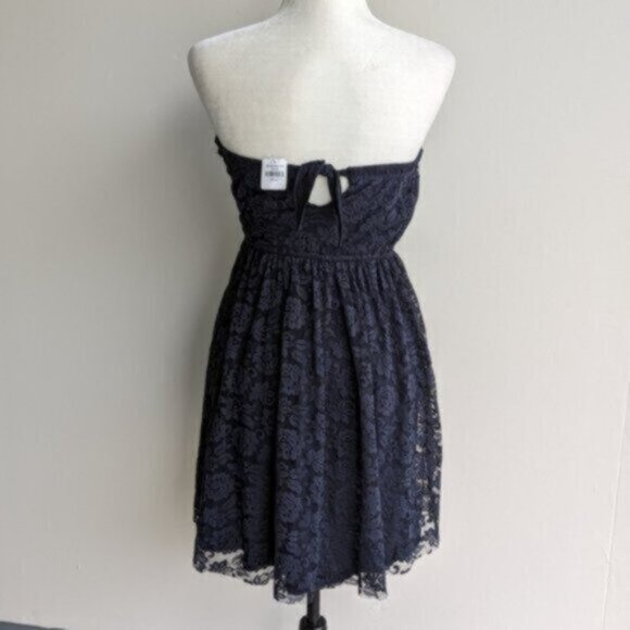 NWT Hollister blue lace strapless mini dress - Picture 3 of 4